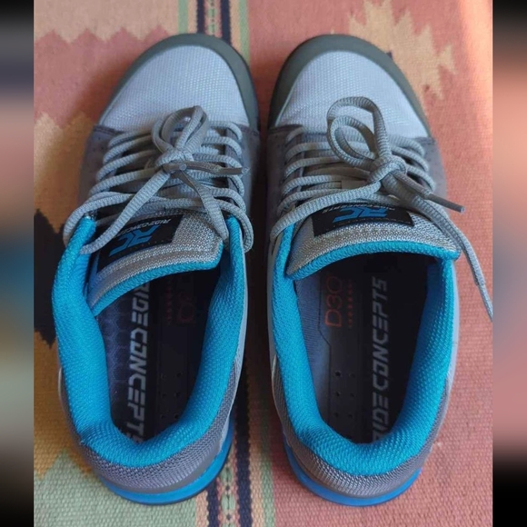 Womens RC Ride Concept; Livewire Mountain Bike Cycling Shoes - Picture 2 of 3